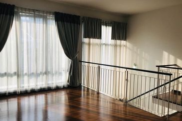 Summerglades, Perdana Lakeview West