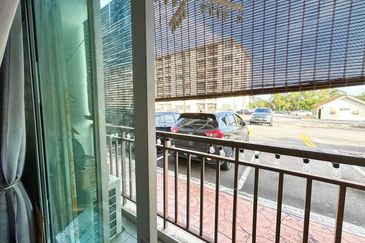 Residensi Warnasari 2