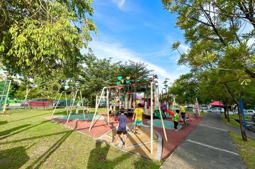 Residensi Warnasari 2