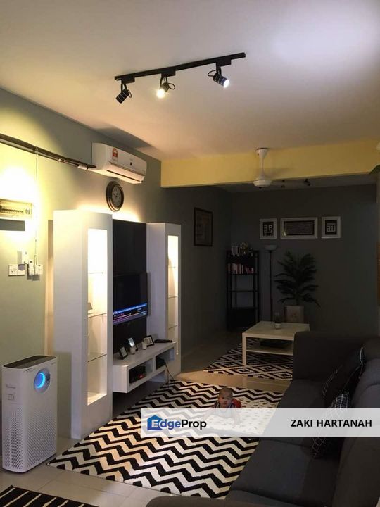 1 1/2 Storey Terrace @ Taman Teratai Nilai 7  Asking Price : RM 440k (Negotiable), Negeri Sembilan, Seremban