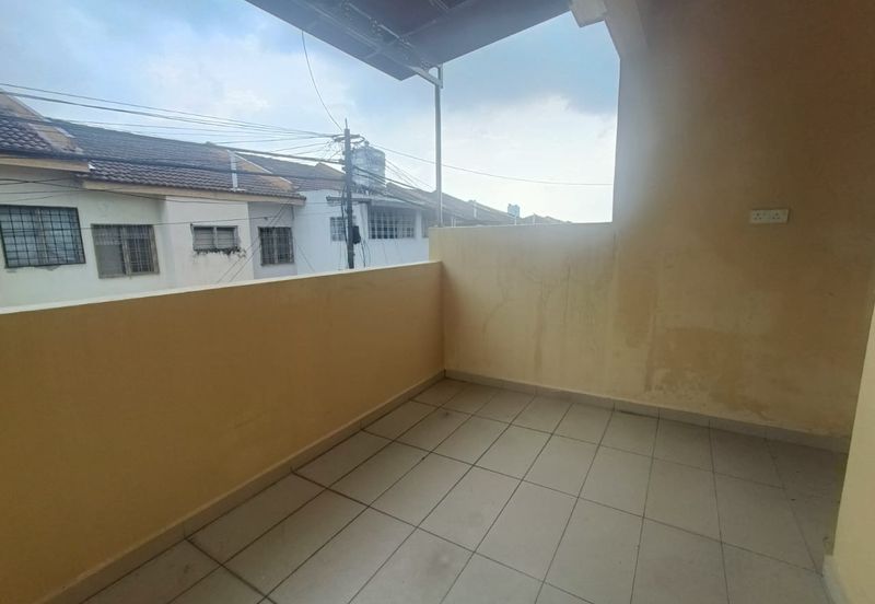 Taman Pinggiran Putra