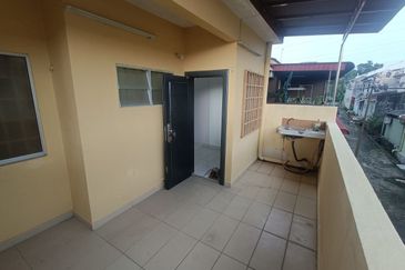 Taman Pinggiran Putra