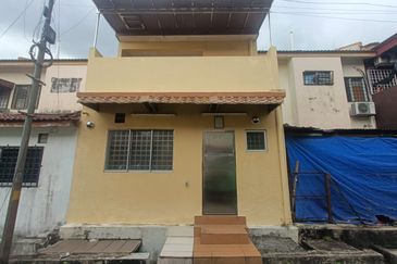 Taman Pinggiran Putra