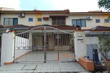 Taman Pinggiran Putra