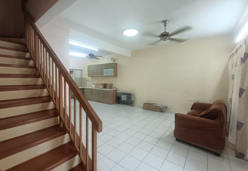 Taman Pinggiran Putra