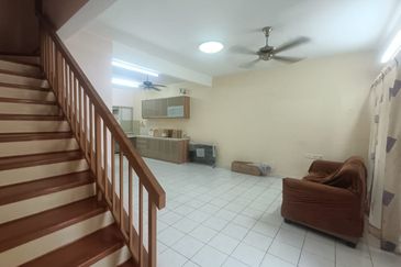 Taman Pinggiran Putra