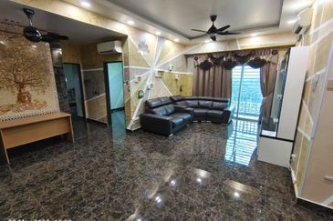 Johor Homestay @ Impiana Condo 3 Bedroom - Book Online on Traveloka