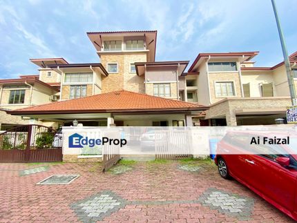 RENOVATED & EXTENDED UNIT  SUPERLINK DOUBLE STOREY TERRACE JALAN JENDELA U8, BUKIT JELUTONG, Selangor, Bukit Jelutong