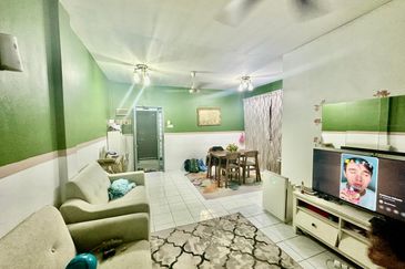 Apartment Indah, Damansara Damai