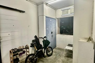 Apartment Indah, Damansara Damai