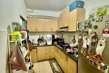 Apartment Indah, Damansara Damai