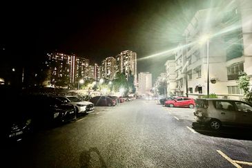 Apartment Indah, Damansara Damai