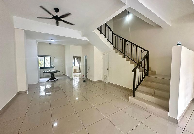 Monet Springtime @ Sunsuria City