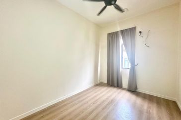 Monet Springtime @ Sunsuria City