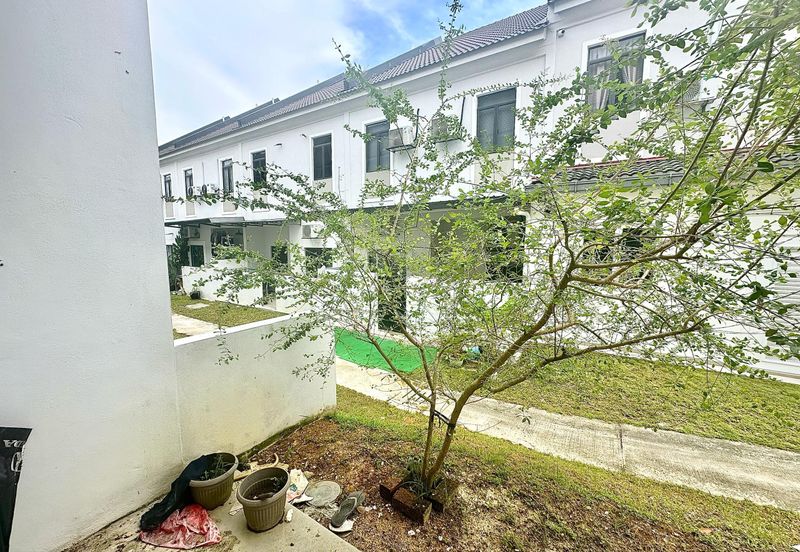 Monet Springtime @ Sunsuria City