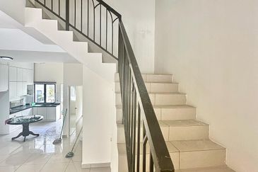 Monet Springtime @ Sunsuria City