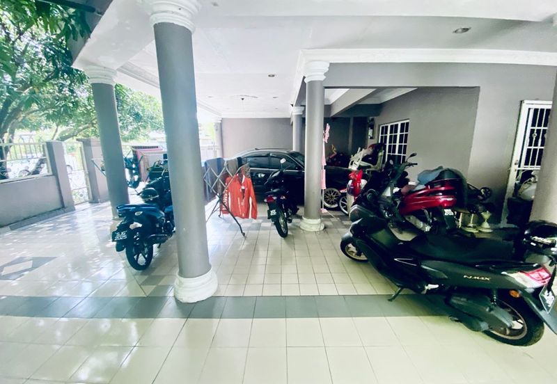 Corner -2 Storey, Bandar Tasik Selatan, Kuala Lumpur