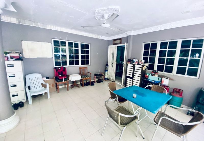 Corner -2 Storey, Bandar Tasik Selatan, Kuala Lumpur