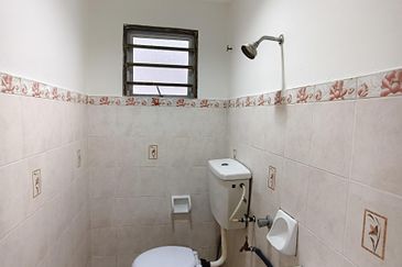 FREEHOLD FULLY RENO Double Storey Semi D  Laman 2 Bandar Seri Putra Bangi, Selangor