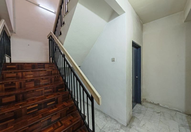 Double Storey Terrace 24x75 For sale Taman Lestari Perdana LP2, Seri Kembangan