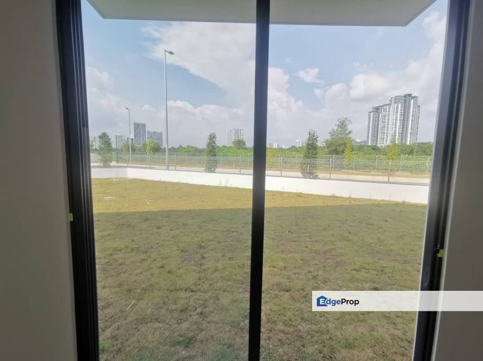 Corner Lot Superlink Sejati Lakeside, Selangor, Cyberjaya