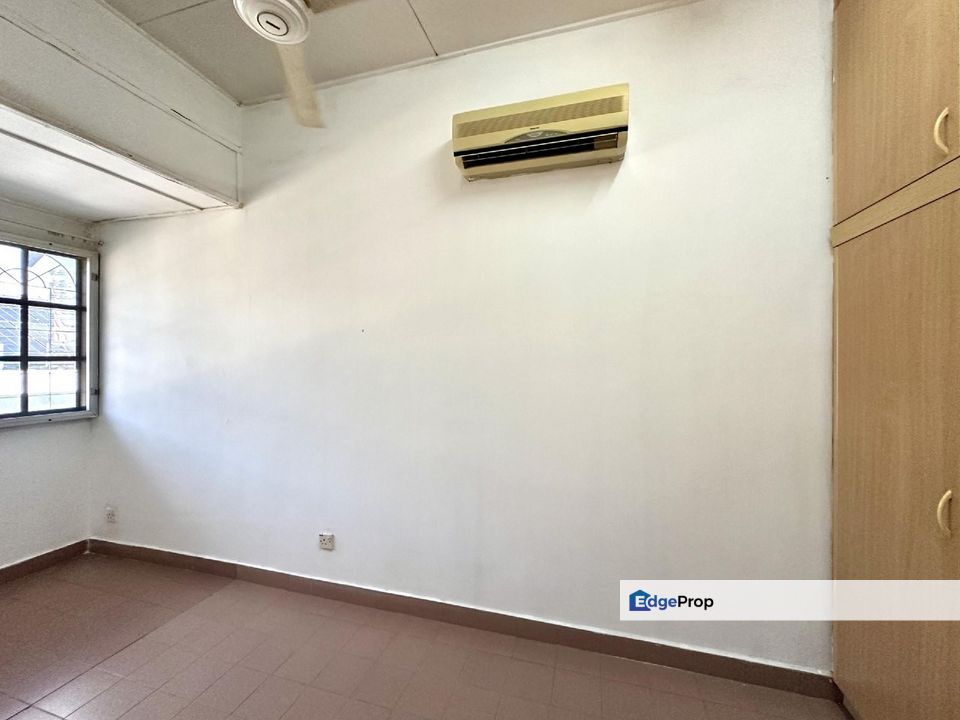 Facing Open Double Storey Terrace @ USJ 3 Subang Jaya, Selangor, Selangor, Subang Jaya