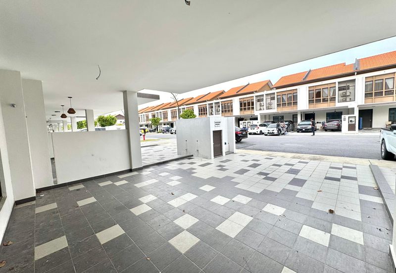 Setia Warisan Tropika (Belladonna)