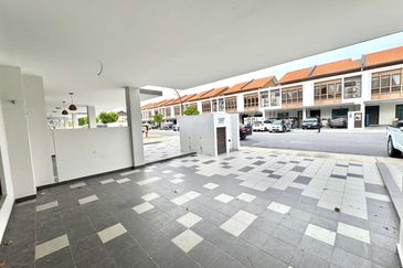 Setia Warisan Tropika (Belladonna)