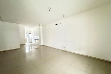 Setia Warisan Tropika (Belladonna)