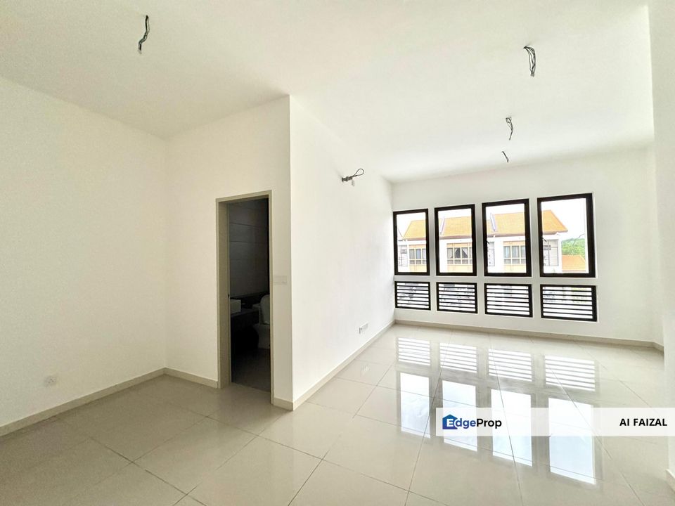 Great Location Double Storey Setia Warisan Tropika Sepang, Selangor, Sepang