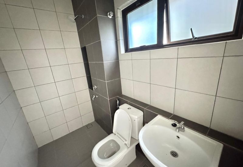 Setia Warisan Tropika (Belladonna)