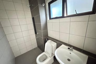 Setia Warisan Tropika (Belladonna)