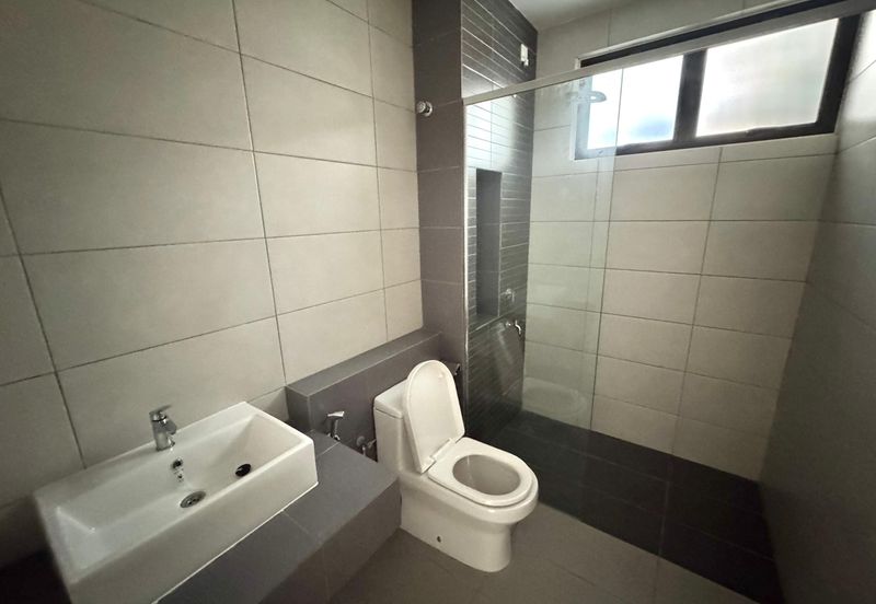 Setia Warisan Tropika (Belladonna)