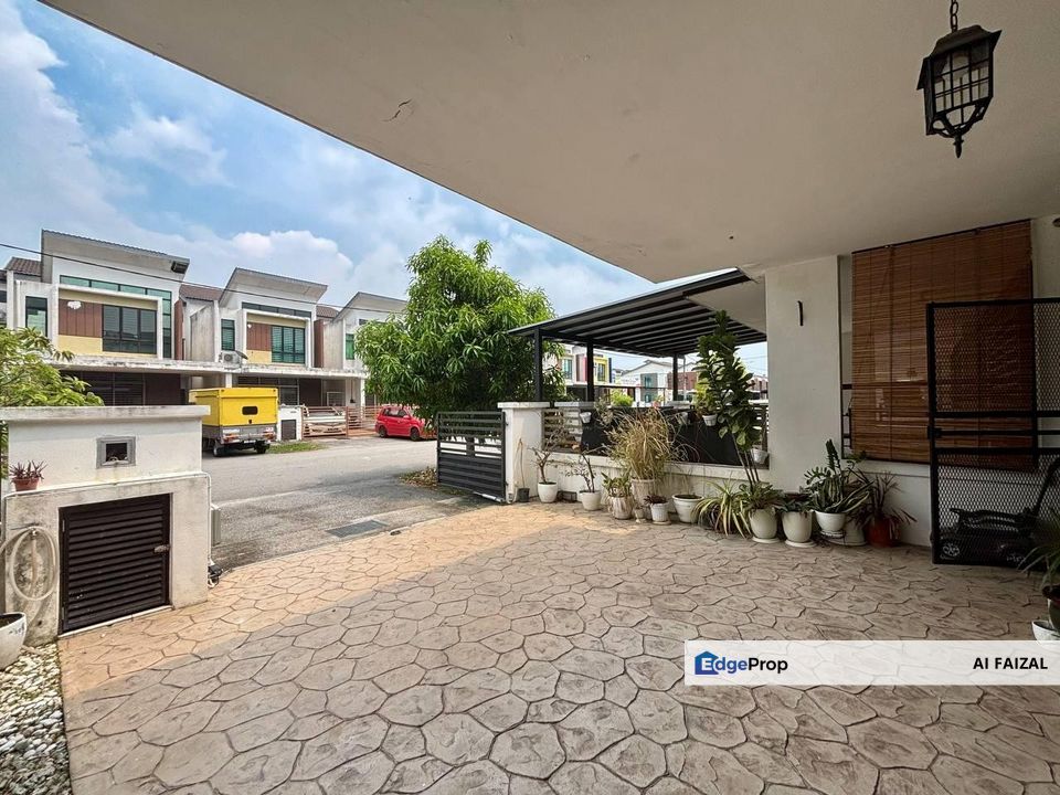 Biggest Unit & Reno 2 Storey Terrace Taman Saujana KLIA Sepang, Selangor., Selangor, Sepang