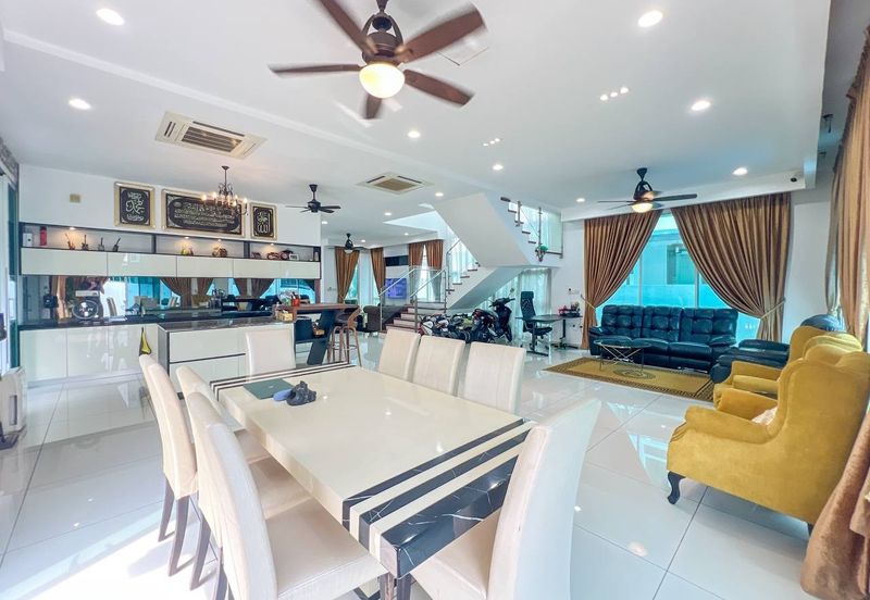 Renovated Semi-D Elymus Resort Homes, Bandar Sri Sendayan, Seremban.