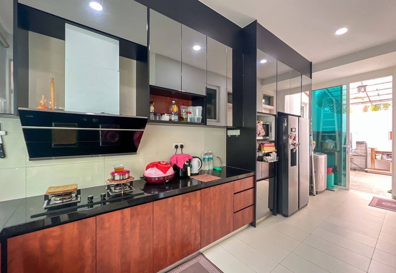 Renovated Semi-D Elymus Resort Homes, Bandar Sri Sendayan, Seremban.