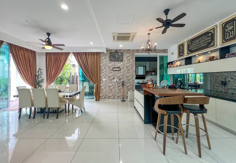 Renovated Semi-D Elymus Resort Homes, Bandar Sri Sendayan, Seremban.