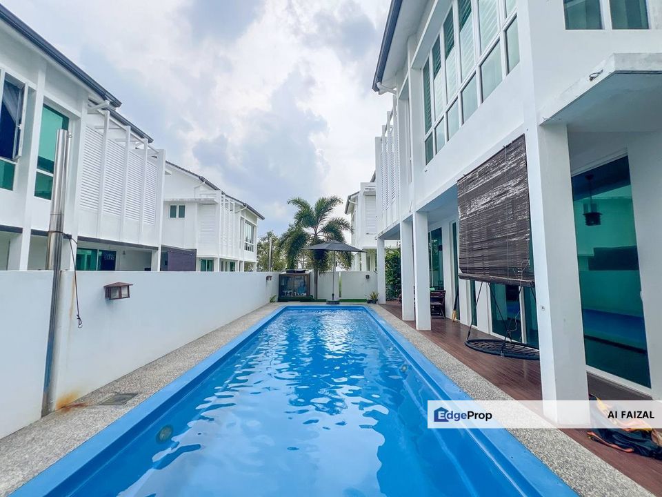 Renovated Semi-D Elymus Resort Homes, Bandar Sri Sendayan, Seremban., Negeri Sembilan, Seremban