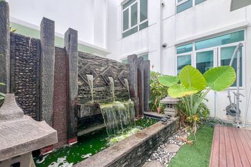 Renovated Semi-D Elymus Resort Homes, Bandar Sri Sendayan, Seremban.