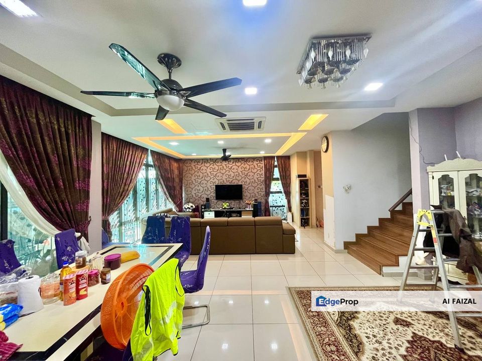 Renovated 2 Storey Semi D Jalan Kristal Seksyen 7, Shah Alam [ Garden Villa ], Selangor, Shah Alam