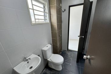 Double Storey Terrace Taman Ruby