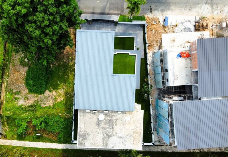 3 Storey Semi Bungalow @ Equine Park Seri Kembangan