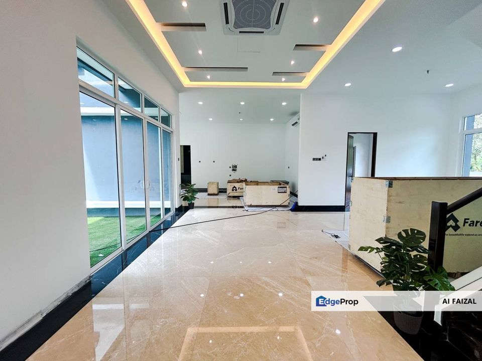 3 Storey Semi Bungalow @ Equine Park Seri Kembangan, Selangor, Seri Kembangan