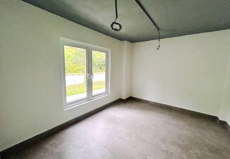 3 Storey Semi Bungalow @ Equine Park Seri Kembangan