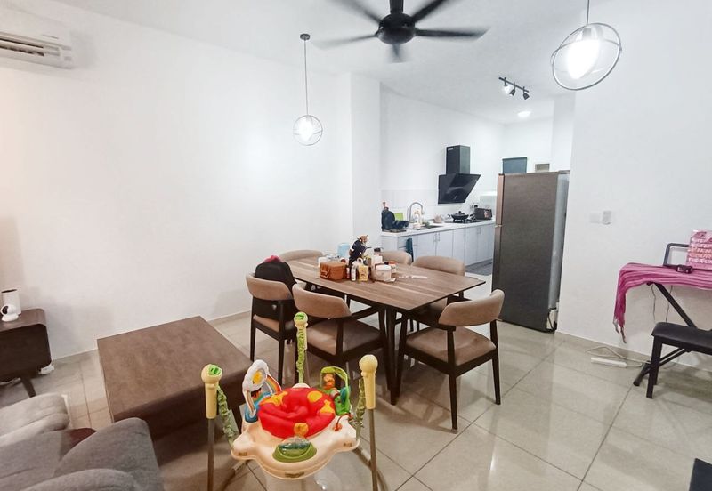 Setia Warisan Tropika (Belladonna)