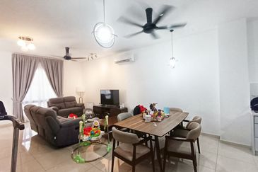 Setia Warisan Tropika (Belladonna)