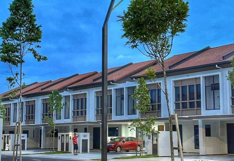 Setia Warisan Tropika (Belladonna)