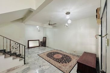 Renovated Seksyen 15 BB Bangi