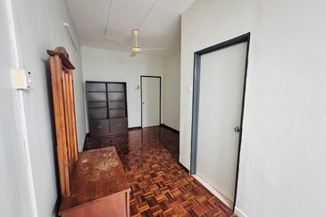 Renovated Seksyen 15 BB Bangi