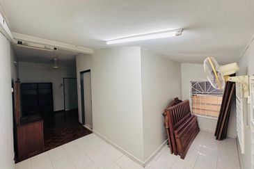 Renovated Seksyen 15 BB Bangi